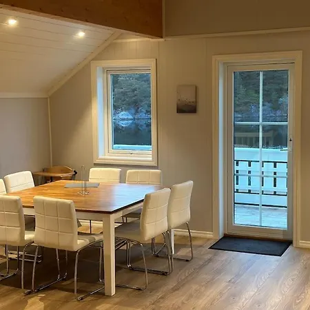 Rorbu I Gilsvagen - 3 Soverom - Batutleie